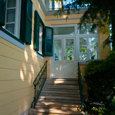 Bed & Breakfast Le 5 Muse *