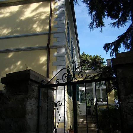 Bed & Breakfast Le 5 Muse *