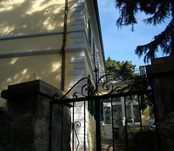 Bed & Breakfast Le 5 Muse *